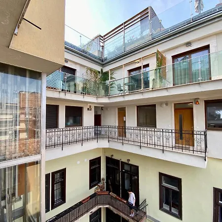 Rooftop By Hi5 - Palace Quarter *